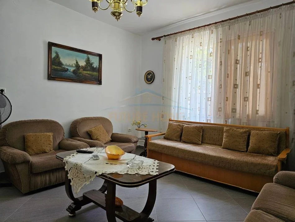 Tirane, jepet me qera apartament 2+1 Kati 0, 110 m² 600 € 