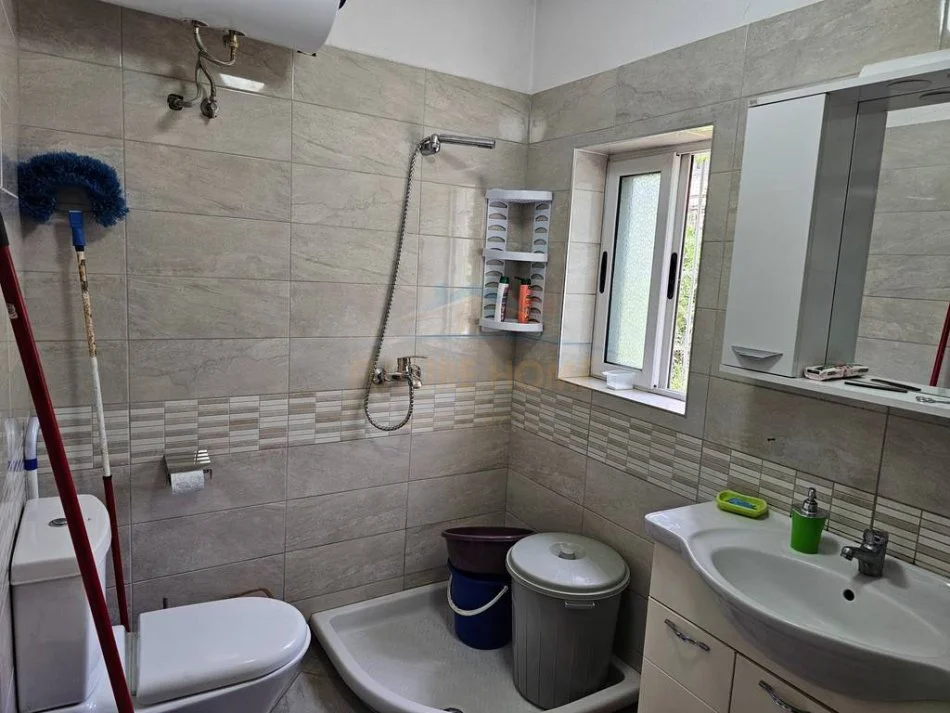 Tirane, jepet me qera apartament 2+1 Kati 0, 110 m² 600 € 