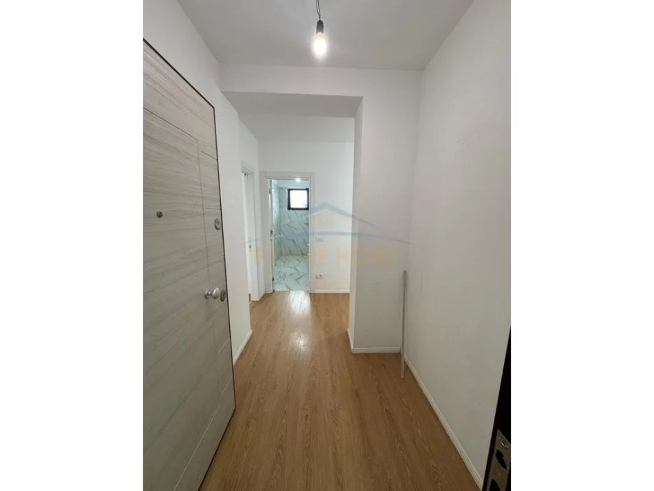 Tirane, shitet apartament 2+1 Kati 10, 111 m² 178.304 € (Unaza e Re)