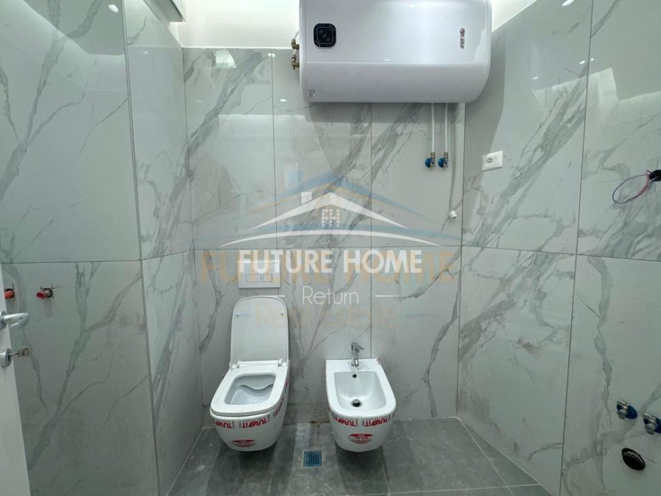 Tirane, jepet me qera apartament 2+1 Kati 3, 152 m² 700 € 