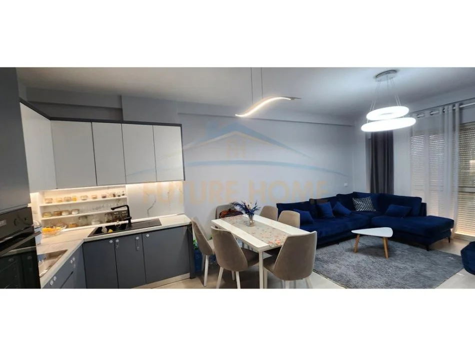 Tirane, jepet me qera apartament 2+1 Kati 6, 103 m² 700 € 
