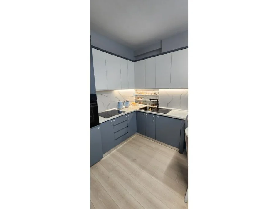 Tirane, jepet me qera apartament 2+1 Kati 6, 103 m² 700 € 