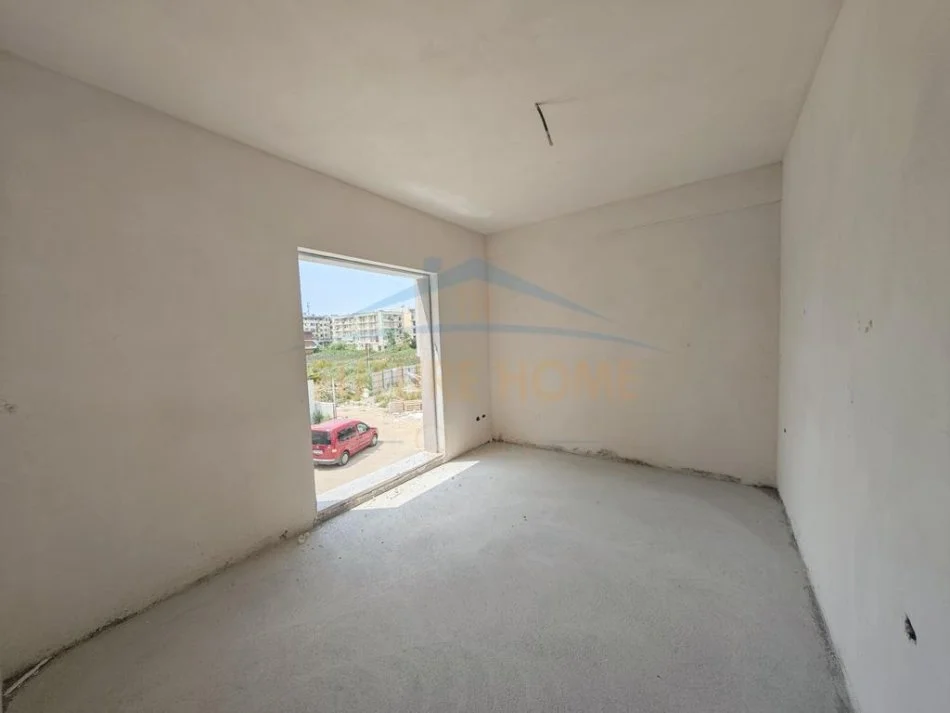 Durres, shitet apartament 1+1 Kati 1, 65 m² 67.956 € (GOLEM)