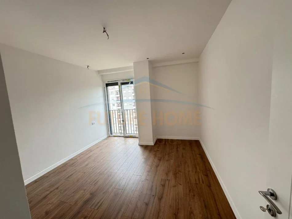 Tirane, shitet apartament 1+1+Ballkon Kati 8, 66 m² 103.000 €   UNA54189