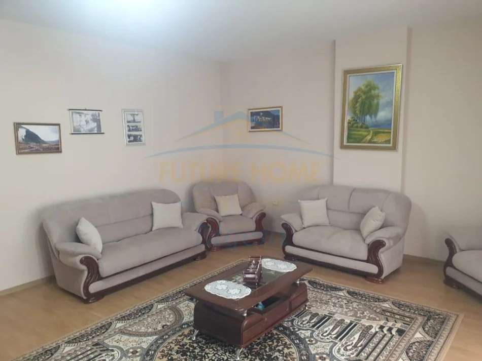 Tirane, shitet , 413 m² 454.740 € (ALI DEMI)
