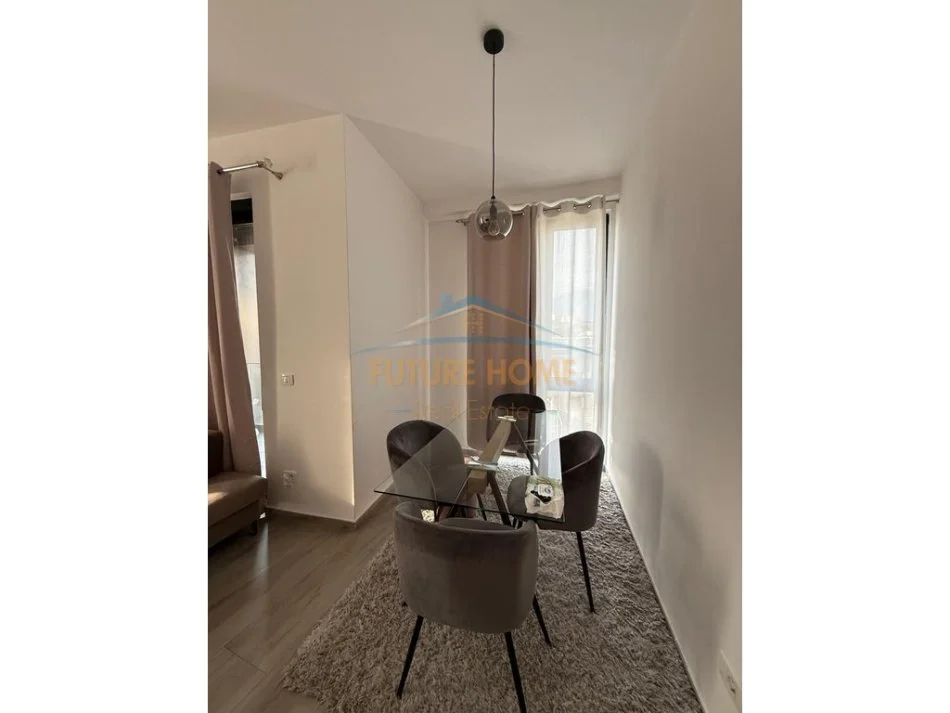 Tirane, jepet me qera apartament 2+1 Kati 3, 123 m² 1.400 € 
