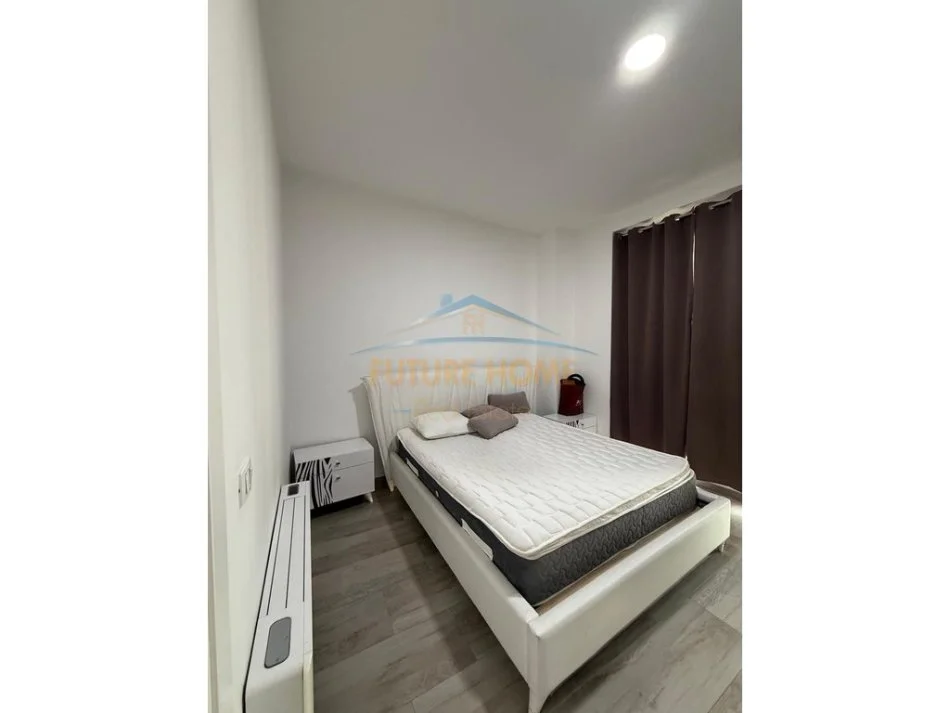 Tirane, jepet me qera apartament 2+1 Kati 3, 123 m² 1.400 € 