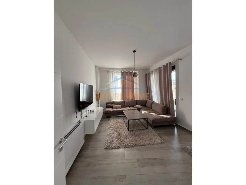 Tirane, jepet me qera apartament 2+1 Kati 3, 123 m² 1.400 € 