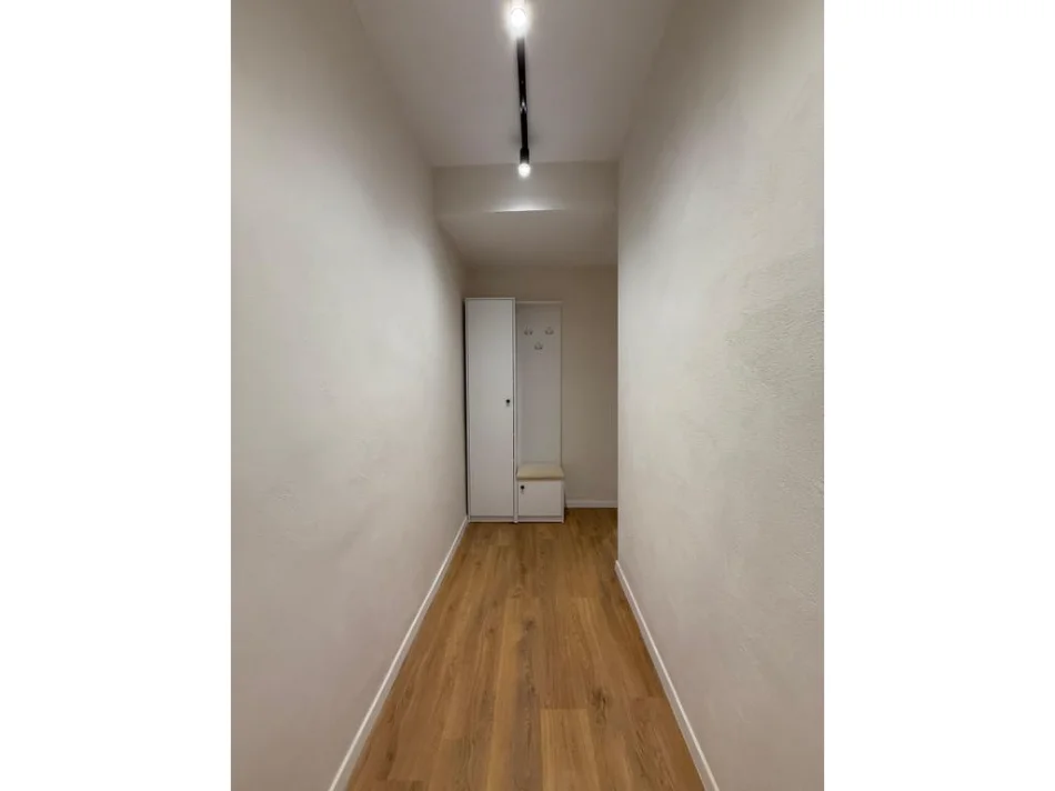 Tirane, jepet me qera 1+1 Kati 4, 64 m² 450 € (Unaza e Re)