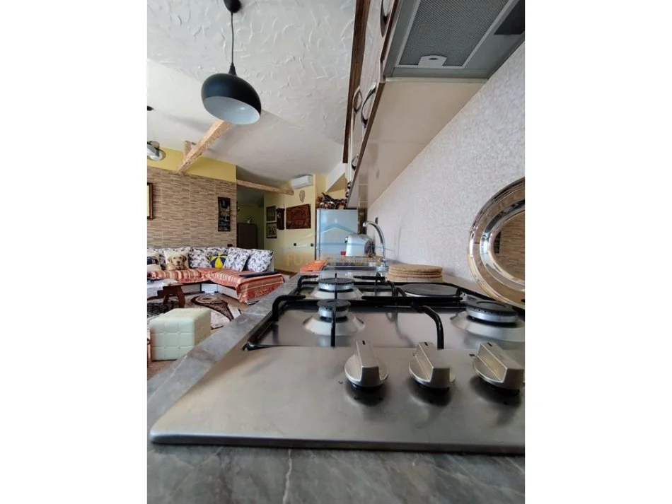 Tirane, jepet me qera apartament 1+1 Kati 9, 88 m² 400 € 