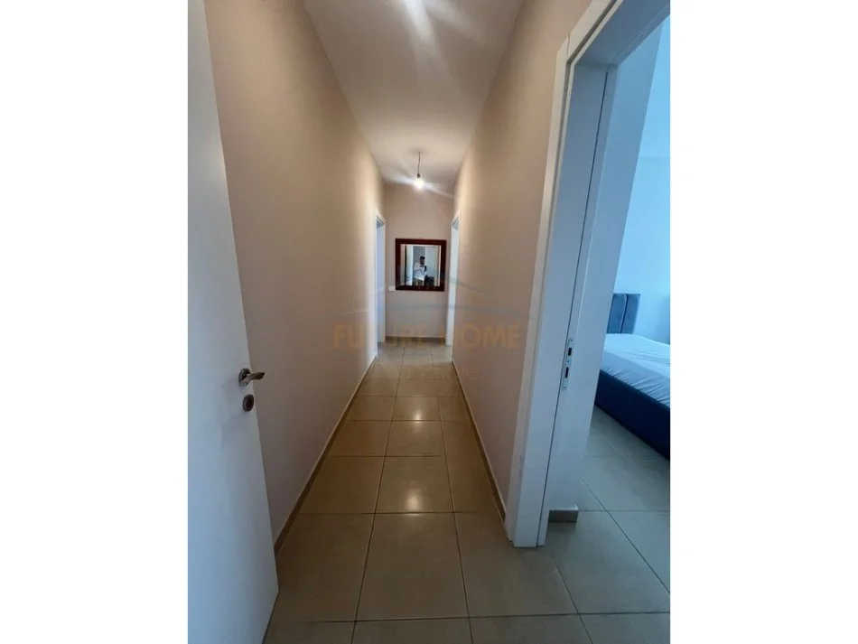 Tirane, jepet me qera apartament 2+1 Kati 5, 115 m² 600 € 