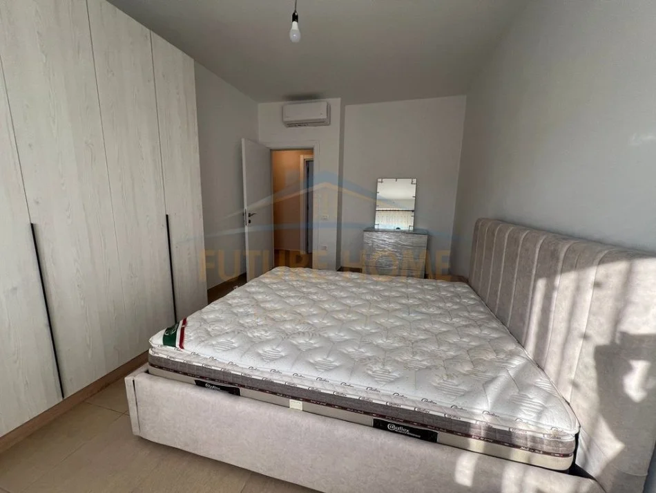 Tirane, jepet me qera apartament 2+1 Kati 5, 115 m² 600 € 