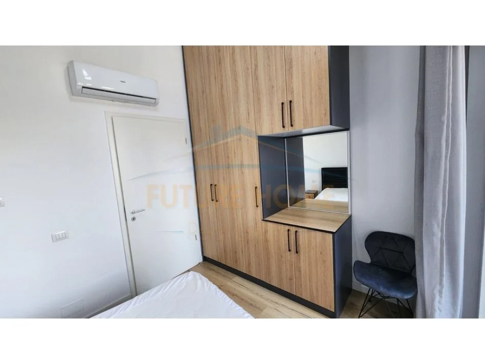 Tirane, jap me qera apartament 1+1 Kati 0, 70 m² 500 € 