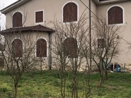 Tirane, shitet Vile 2 Katshe Kati 2, 250 m² 420.000 € (Baldushk)