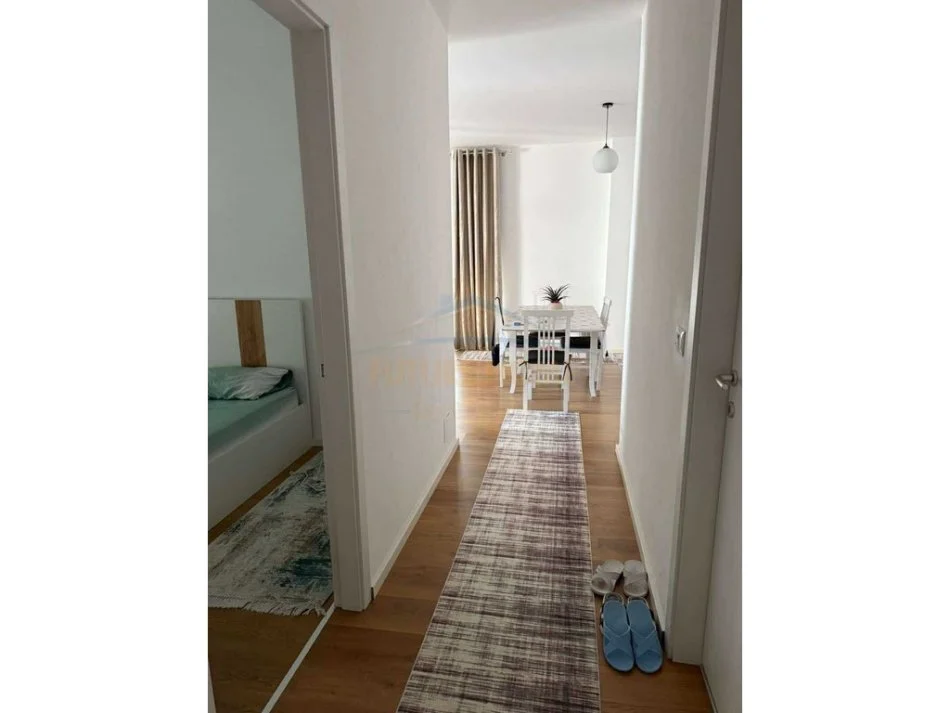 Tirane, jepet me qera apartament 2+1 Kati 3, 93 m² 750 € 