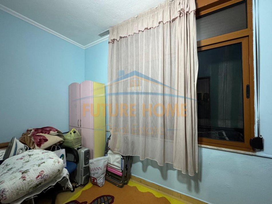 Tirane, shitet apartament 1+1 Kati 2, 54 m² 96.300 € (Rrugen Kongresi i Manastirit)