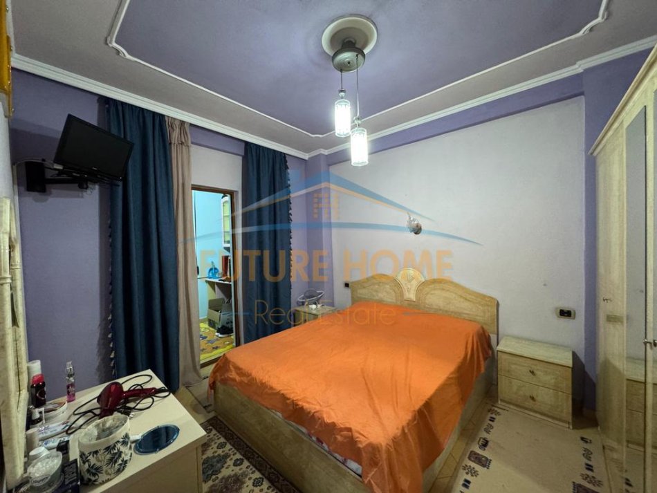 Tirane, shitet apartament 1+1 Kati 2, 54 m² 96.300 € (Rrugen Kongresi i Manastirit)