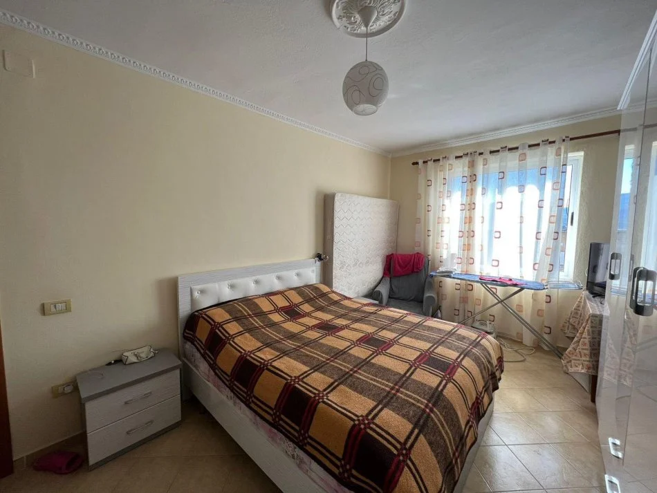 Elbasan, shes apartament 3+1+Aneks+Ballkon Kati 5, 100 m² 75.000 € bosh 85.000euro i mobiluar (borodin mitarja tek kinezet)