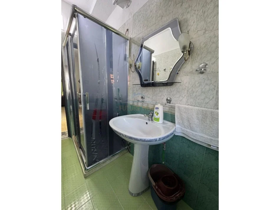 Tirane, jepet me qera apartament 2+1 Kati 5, 68 m² 600 € 