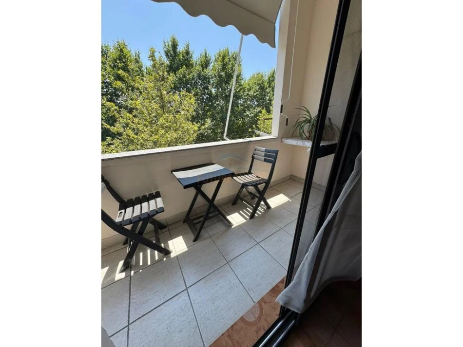 Tirane, jepet me qera apartament 2+1 Kati 5, 68 m² 600 € 