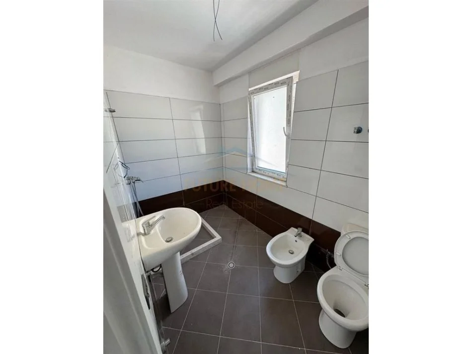 Shengjin, shitet apartament 2+1 Kati 11, 96 m² 101.650 € 