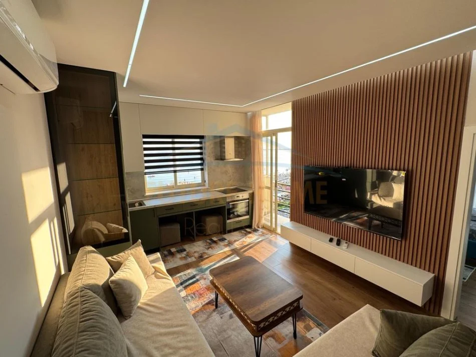 Durres, jepet me qera apartament 2+1 Kati 3, 70 m² 900 € 