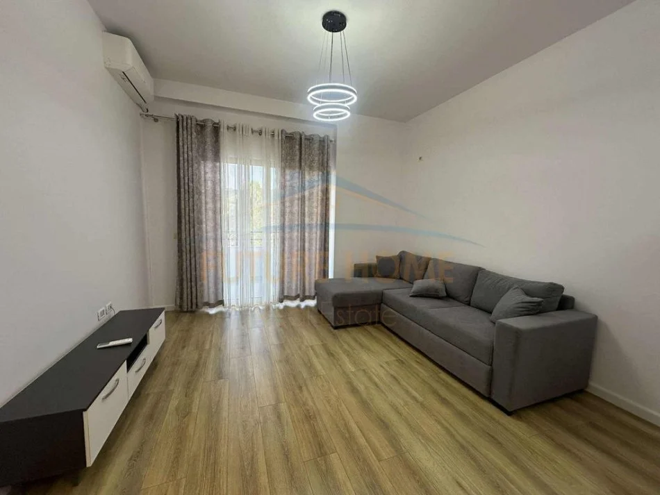 Tirane, jepet me qera apartament 1+1+Ballkon Kati 4, 64 m² 370€ (MISTO MAME)   UNA54470