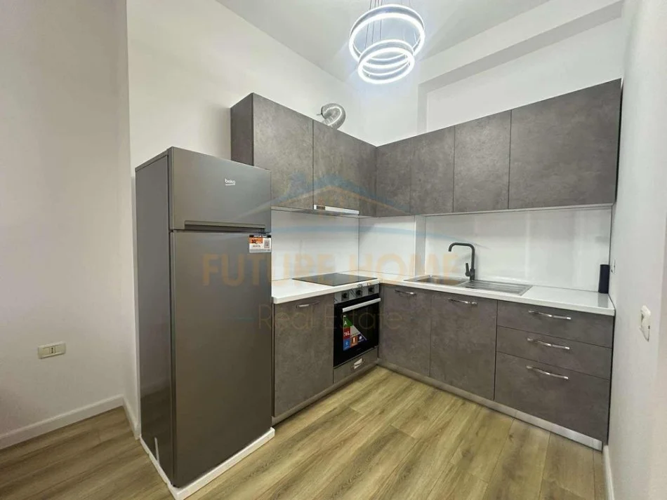 Tirane, jepet me qera apartament 1+1+Ballkon Kati 4, 64 m² 370€ (MISTO MAME)   UNA54470