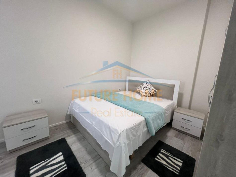Tirane, shitet apartament 2+1 Kati 2, 93 m² 175.000 € (Golden Park)
