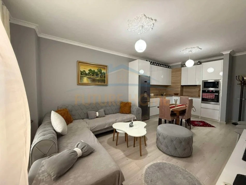 Tirane, jepet me qera apartament 1+1 Kati 1, 66 m² 480 € (VILA L)  UNA54549