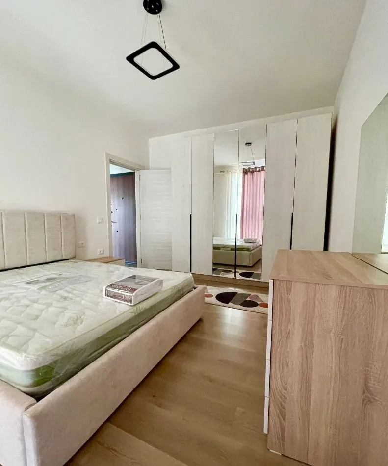 Tirane, jepet me qera apartament 1+1+Ballkon Kati 2, 67 m² 418 € (Paskuqan)