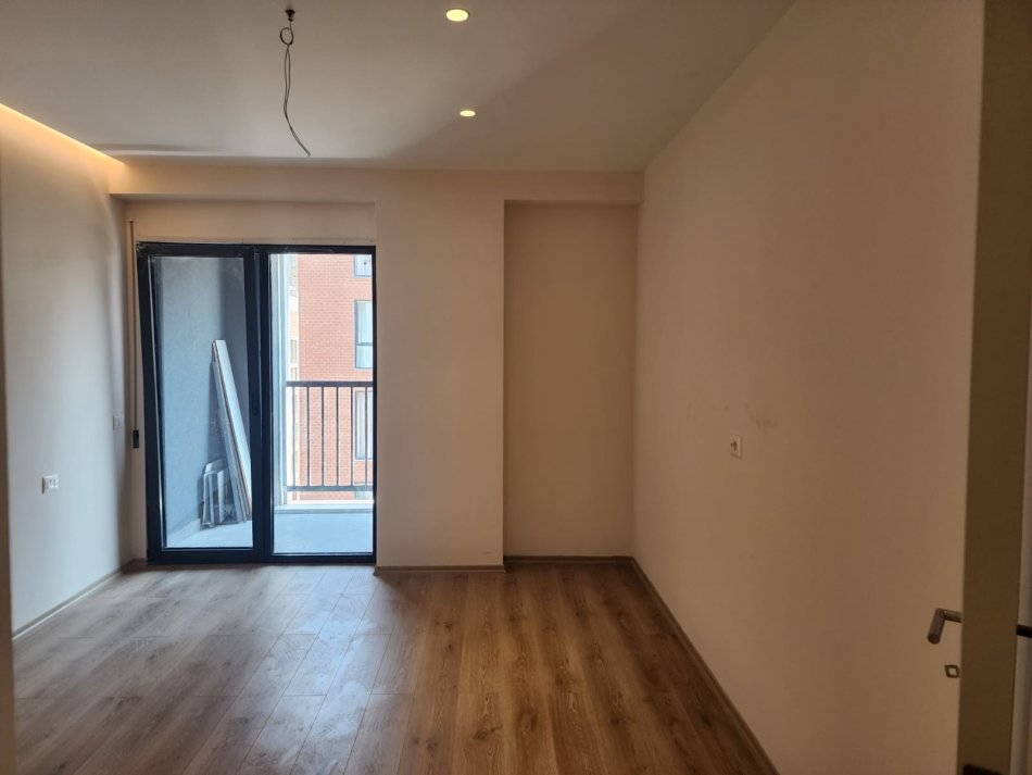 Tirane, jepet me qera apartament 2+1 Kati 6, 92 m² 500 € 