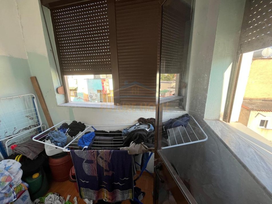 Tirane, shitet apartament 2+1 Kati 6, 93 m² 105.000 € 