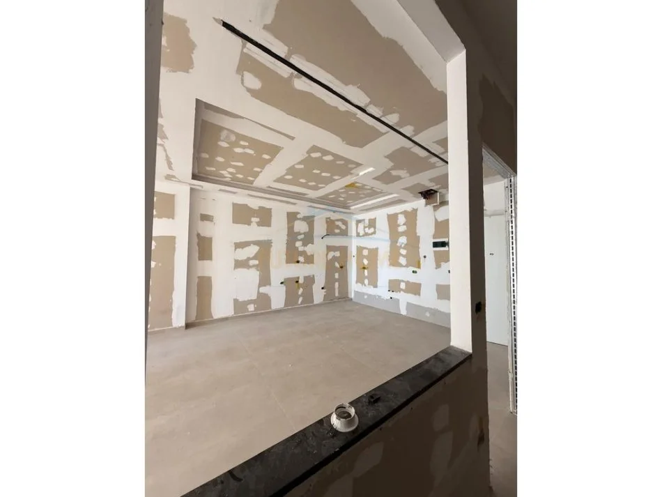 Shqiperi, shitet apartament 1+1+Aneks+Ballkon Kati 3, 82 m² 317.770 € (DHERMI)