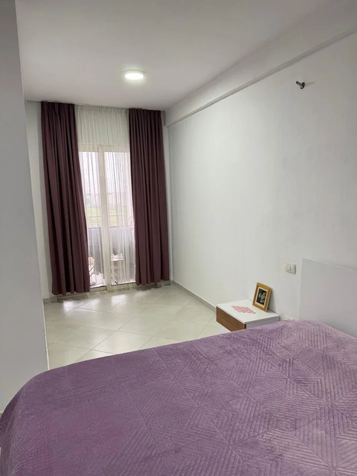 Tirane, jepet me qera apartament 2+1+Aneks+Ballkon Kati 8, 115 m² 400 € (Astir)