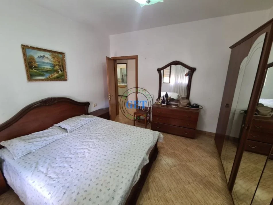 Durres, jepet me qera apartament 1+1 Kati 5, 60 m² 200 € (Plazh Iliria, Durres)