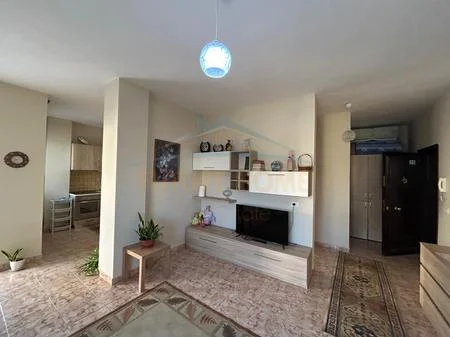 Mali Robit, shitet apartament 1+1 Kati 5, 75 m² 83.000 €