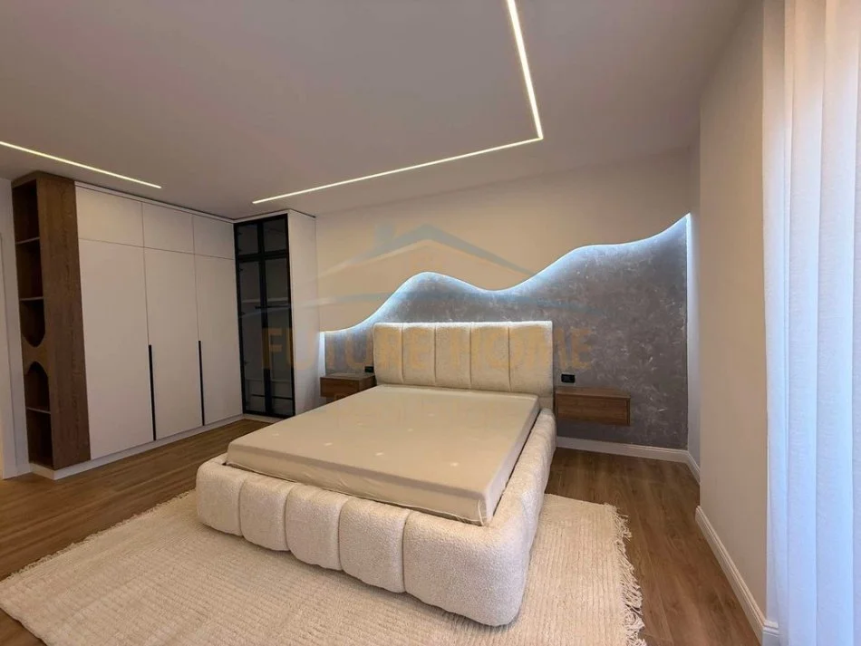 Tirane, shitet apartament 2+1 Kati 3, 110 m² (RRUGA E KOSOVAREVE)