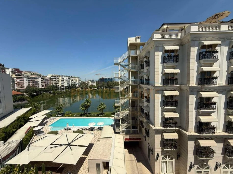 Tirane, jepet me qera apartament 3+1+Ballkon Kati 4, 134 m² 1.200 € (HOTEL RADISON)  UNA52764