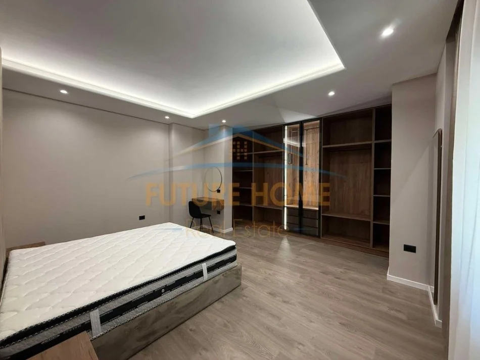 Tirane, jepet me qera apartament 1+1+Ballkon Kati 0, 57 m² 600 € (Liqeni i Thate)