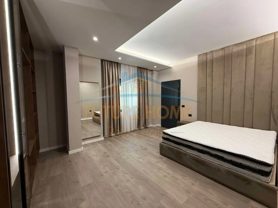 Tirane, jepet me qera apartament 1+1+Ballkon Kati 0, 57 m² 600 € (Liqeni i Thate)