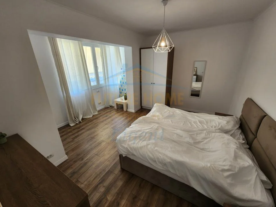 Tirane, jepet me qera apartament 1+1 Kati 5, 70 m² 650 € 