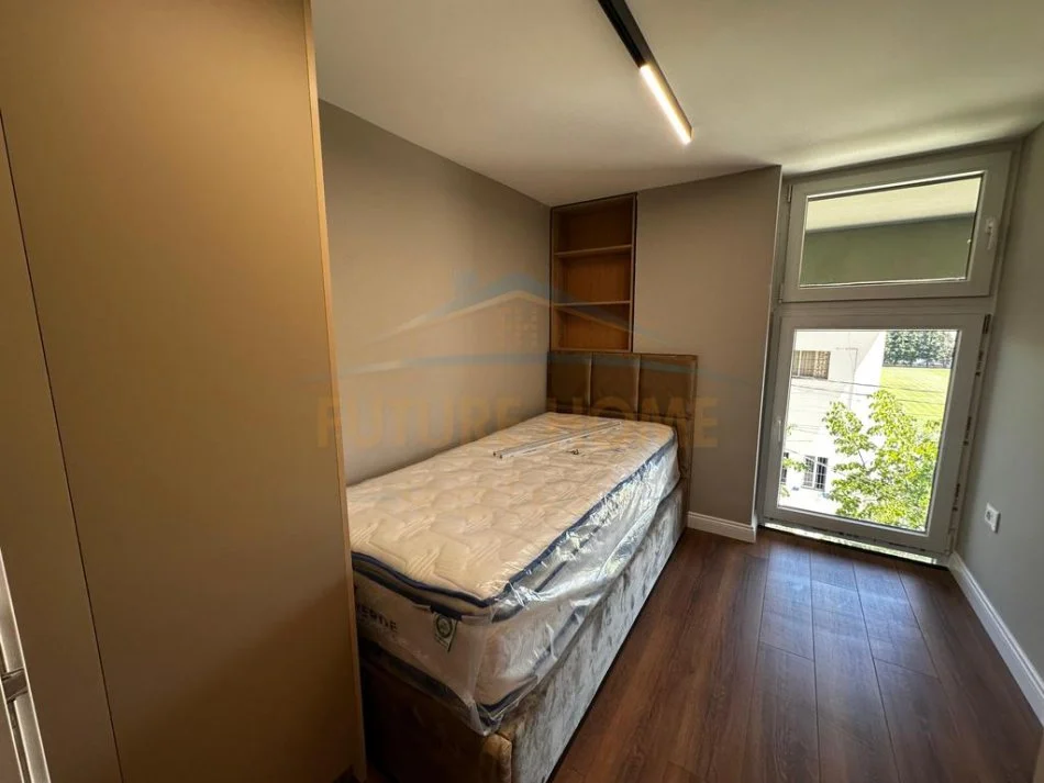 Tirane, shitet apartament duplex 2+1 Kati 1, 104 m² 160.000 € (GOLDEN PARK 3)   UNA54777