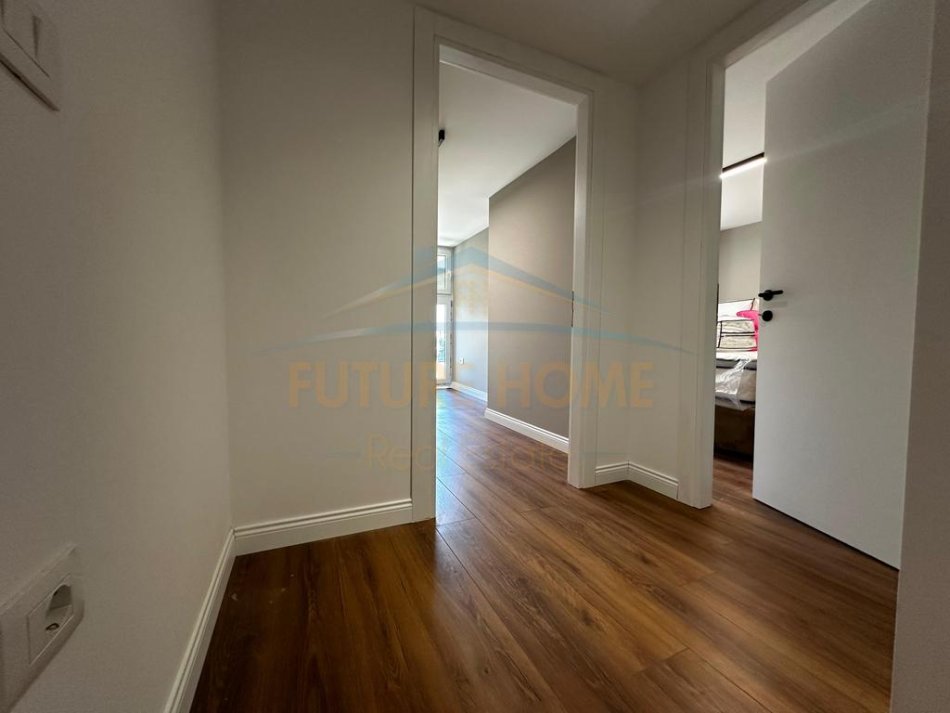 Tirane, shitet apartament 2+1 Kati 1, 104 m² 160.000 € (RRUGA E KAVAJES,PALLATI ME SHIGJETA,KOMPLEKSI GOLDEN PARK)