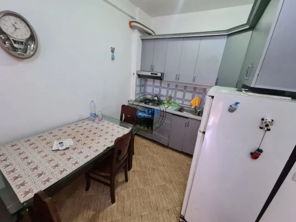 Durres, jepet me qera apartament 1+1 Kati 5, 60 m² 200 € (Plazh Iliria, Durres)
