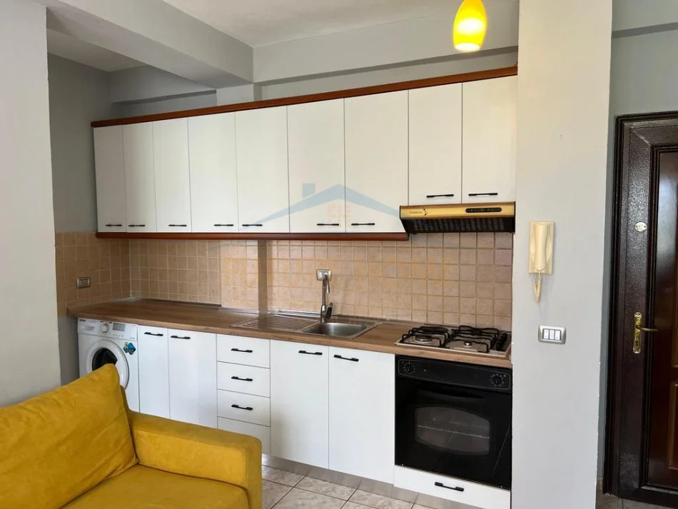 Durres, shitet apartament 1+1 Kati 2, 72.000 € 