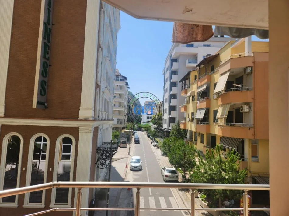 Durres, jepet me qera apartament 1+1+Ballkon Kati 1, 67 m² 300 € (Shkembi i Kavajes, Durres.)