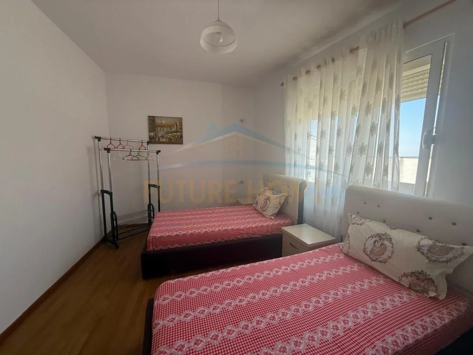 Tirane, jepet me qera apartament 2+1 Kati 5, 93 m² 400 € (Fresk)