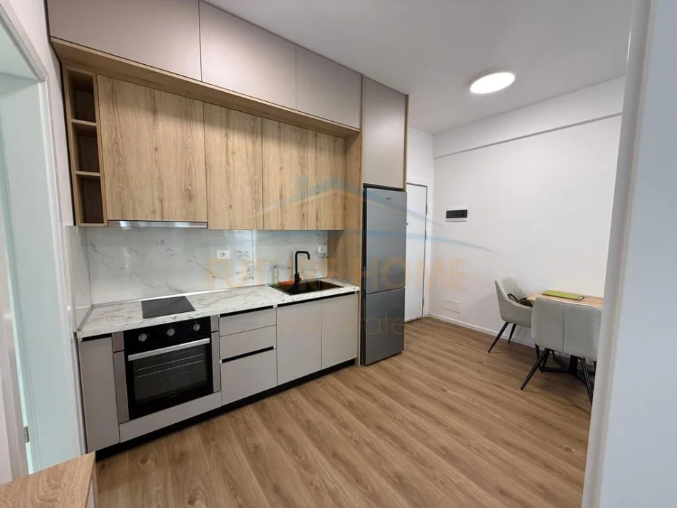 Tirane, jepet me qera apartament 1+1 Kati 2, 49 m² 350 € 