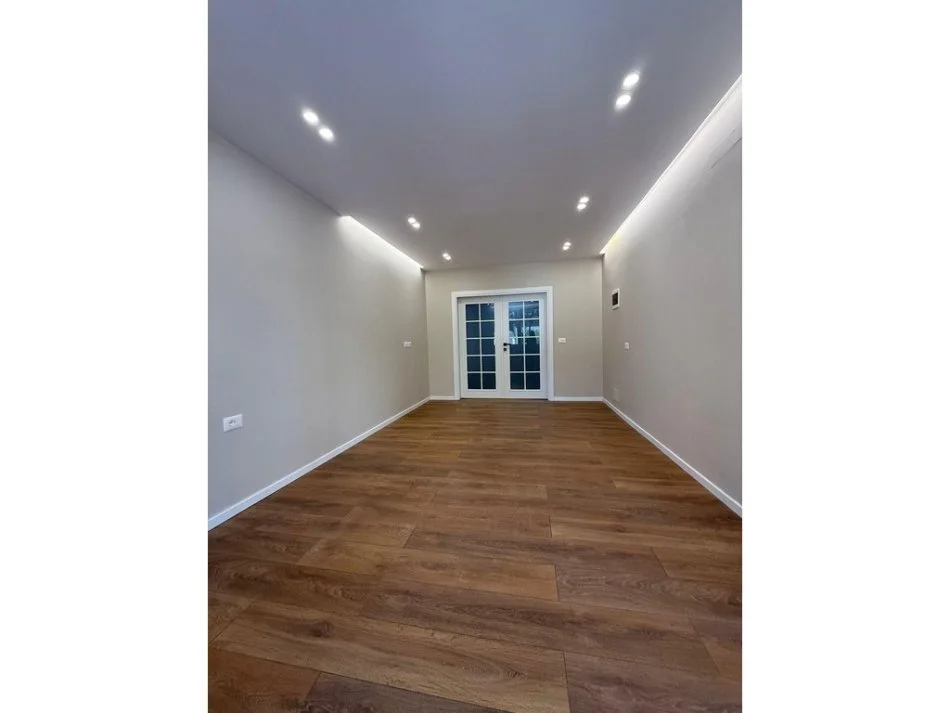 Tirane, shitet apartament 1+1 Kati 1, 43 m² 118.500 € 